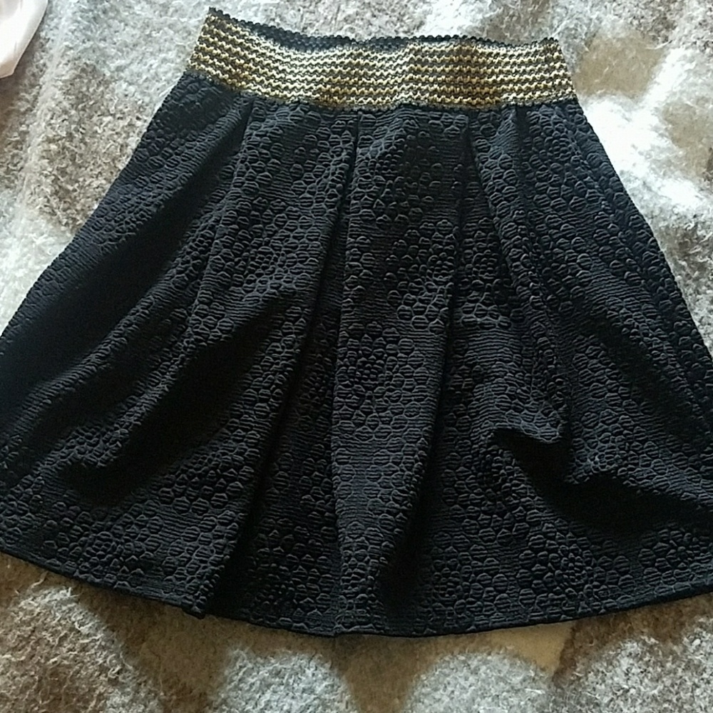 Black skirt